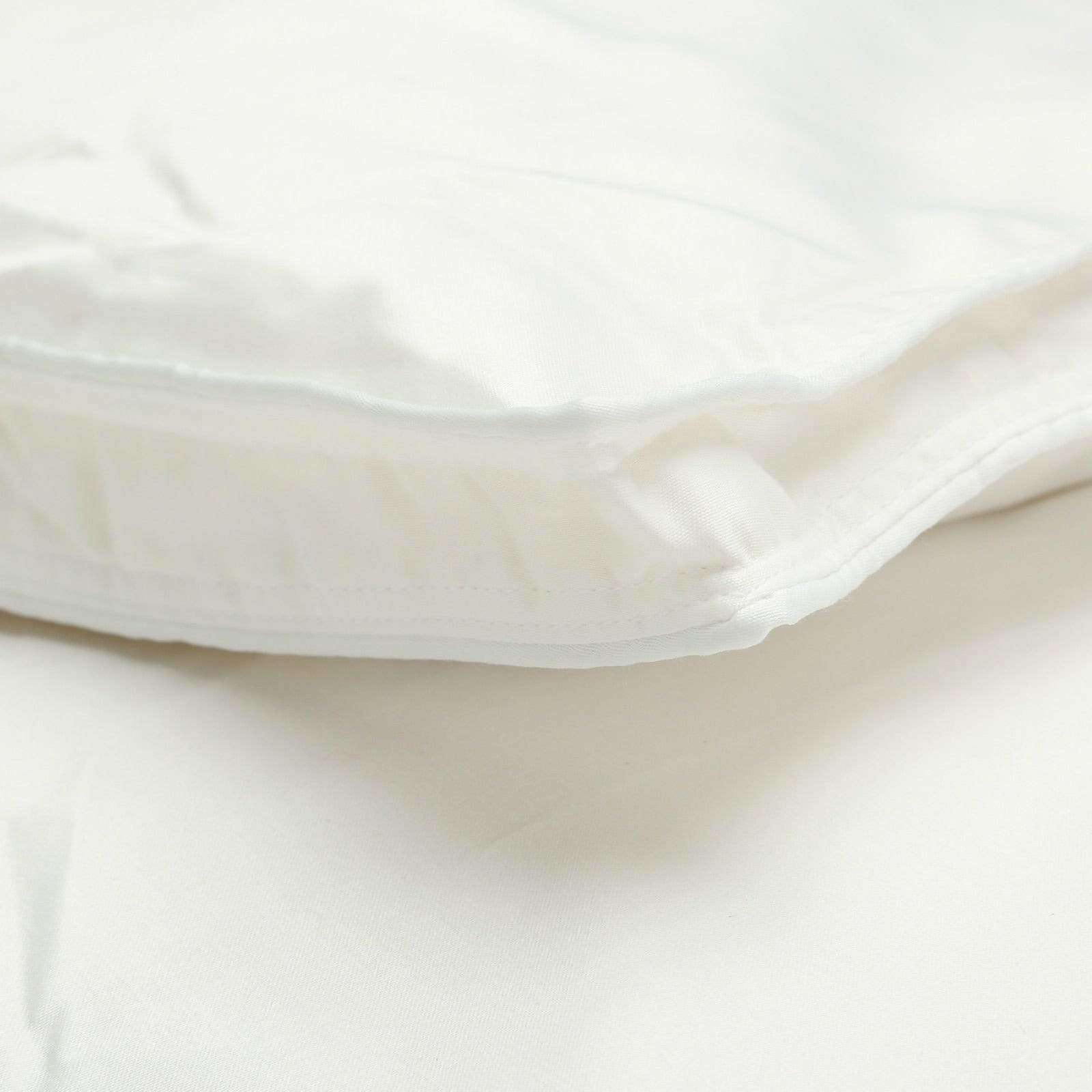 Elegant-White-Duvet-for-Cozy-Nights-on-a-Double-Bed